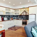 By Best Apartments