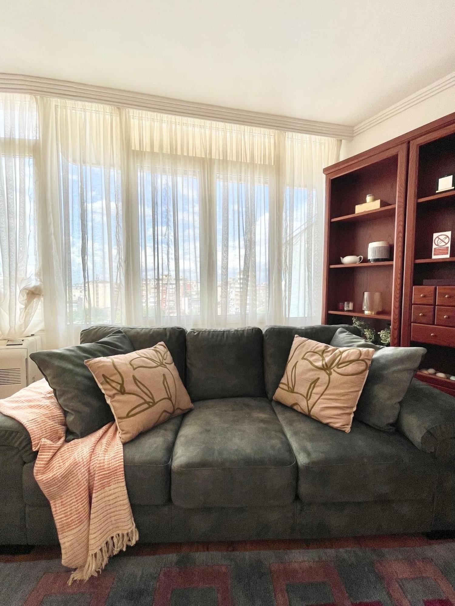 Apartment Metro
